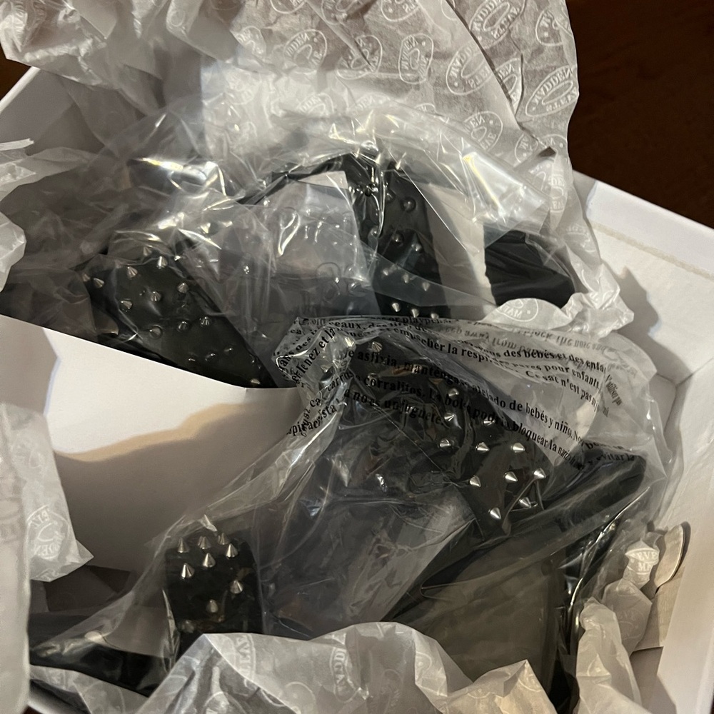 NWB Steve Madden spiked heels